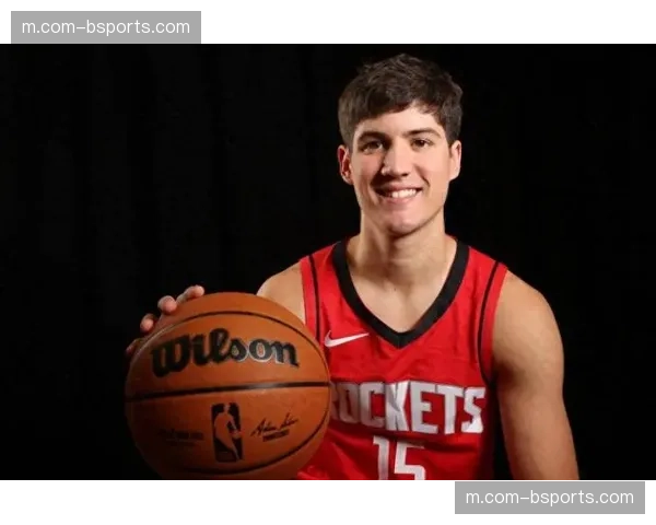 火箭谢泼德新秀控场潜力，但高压下失误暴露经验不足问题